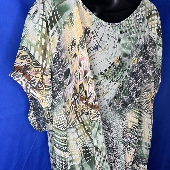 Autograph Sheer blousy top. Size XL. Drawstring at the waist. Figure Flattering. - Picture 8 of 9
